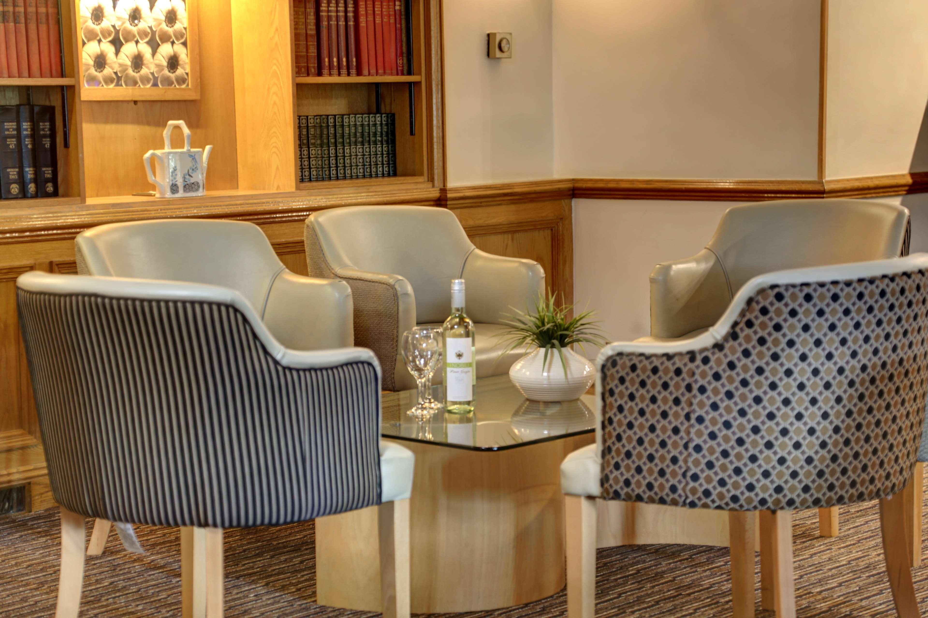 Western Guide Post Hotel 3*